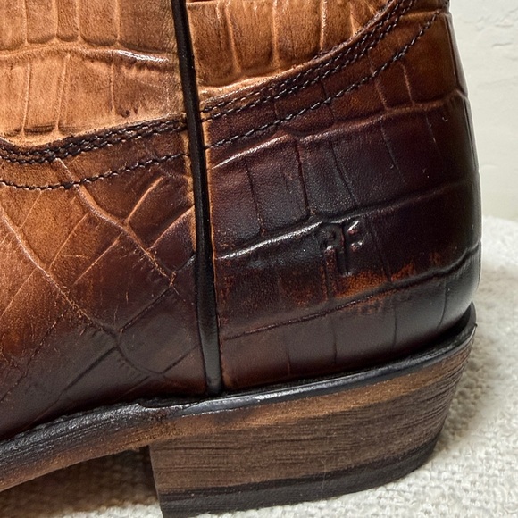 FRYE Billy Ankle Bootie Cognac Brown Croc Leather Size 7.5 - Picture 5 of 8